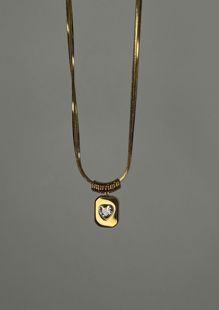 Lola Necklace