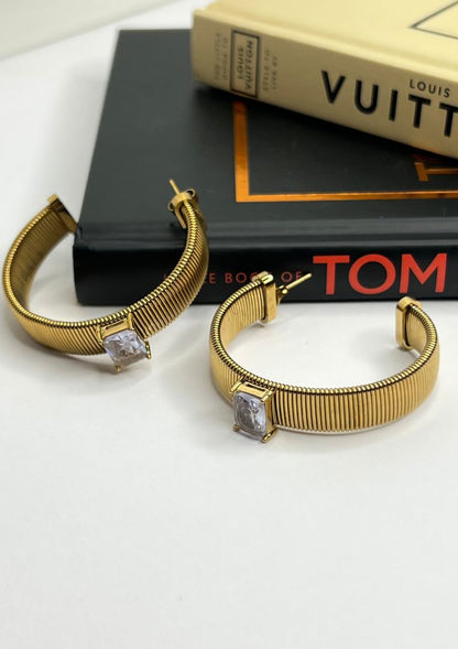 Head Turn Hoops