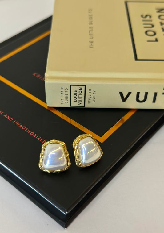 Oak Studs