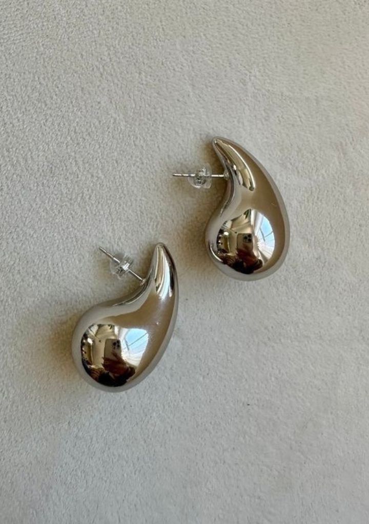 Silver Teardrops