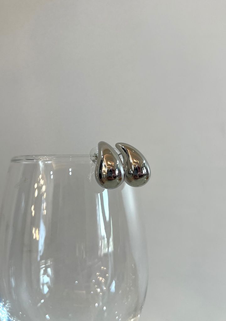 Silver Teardrops